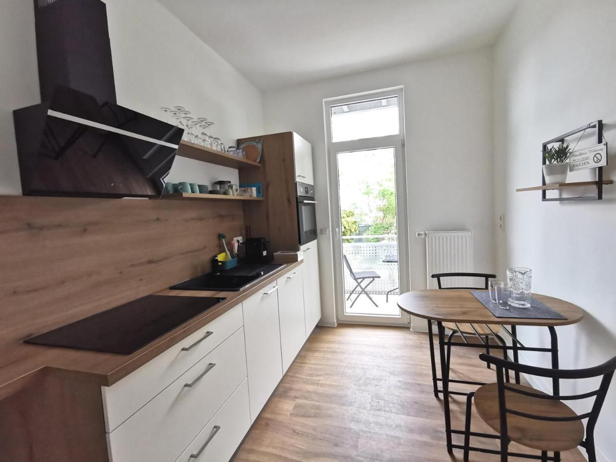 Bohnapartments: Stadtblick Zechenhaus mit Balkon und Parkplatz Ilmenau Exterior photo